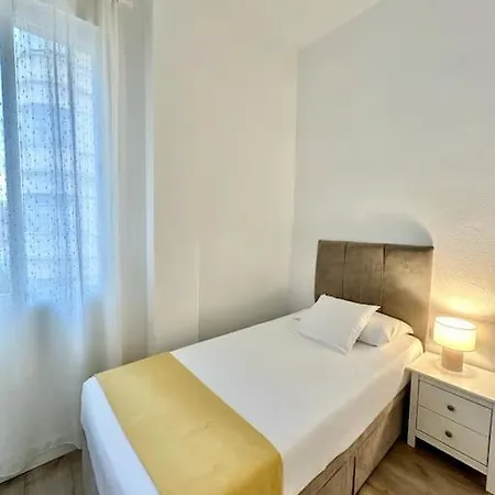 Piso Con Parking Cerca De La Playa En La Malagueta Apartment *